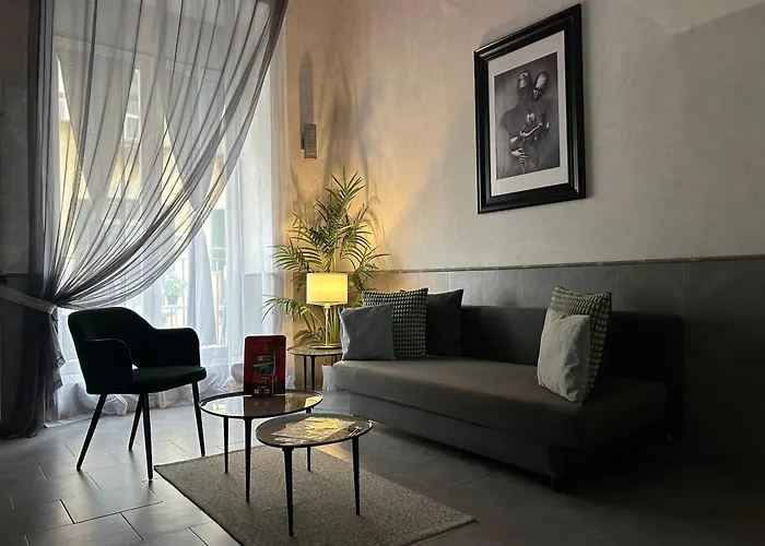 A Un Passo Dal Castello Maschio Angioino Appartment